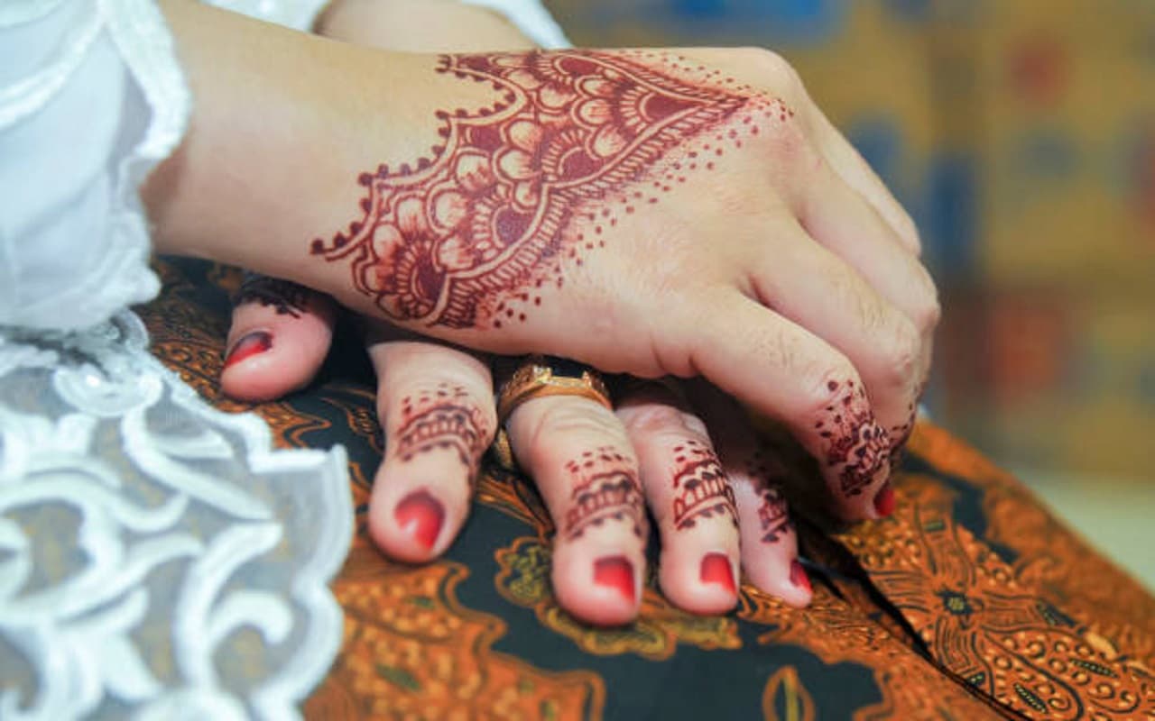 Jewellery Mehndi Design: बहुत ट्रेंड में है यह यूनिक ज्वेलरी मेहंदी डिजाइन, देखें कैसे है बाकी डिजाइनस से अलग