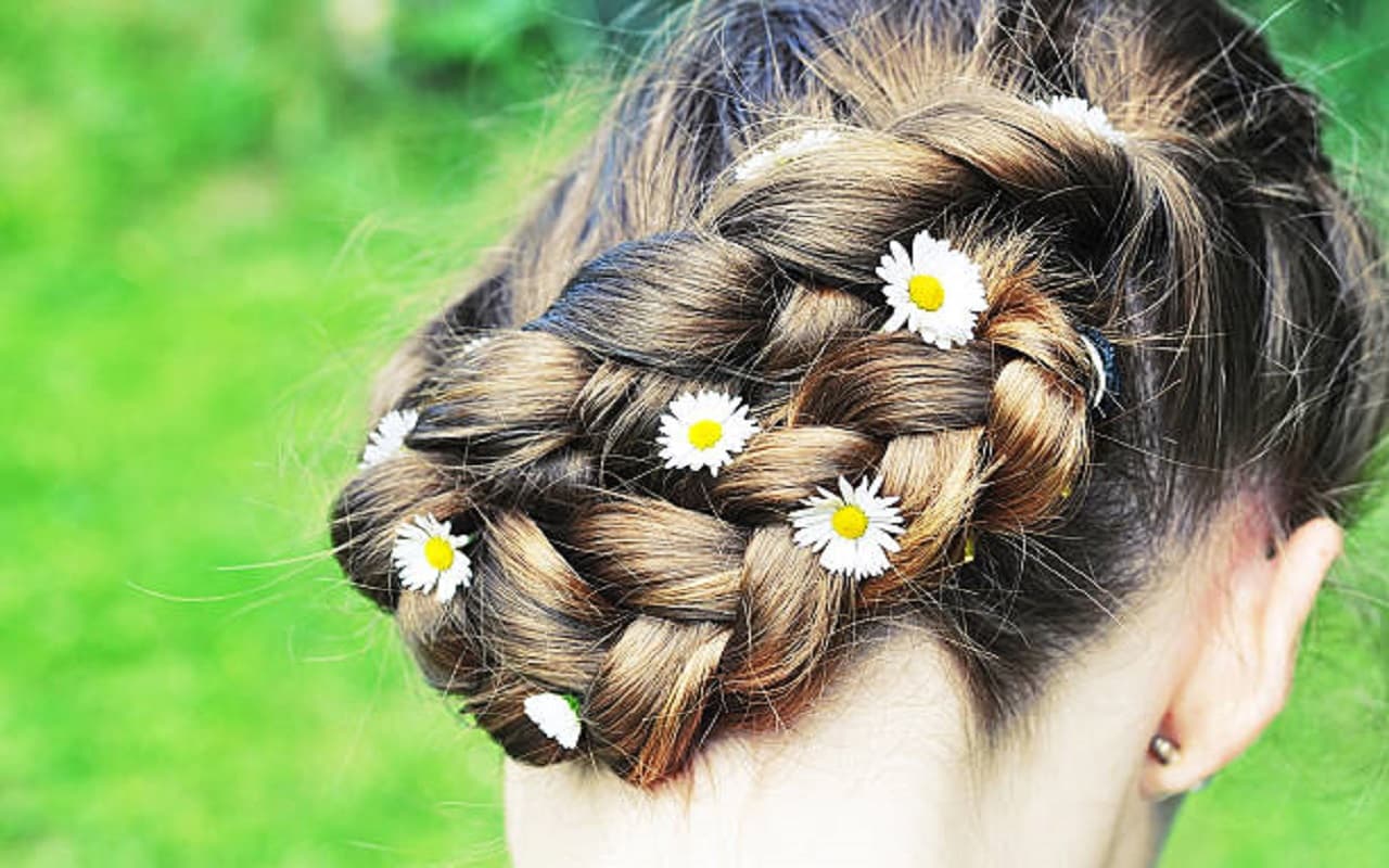 Hairstyle for Long Hair: आपके लंबे बालों की खूबसूरती बढ़ा देंगे ये यूनिक हेयरस्टाइल