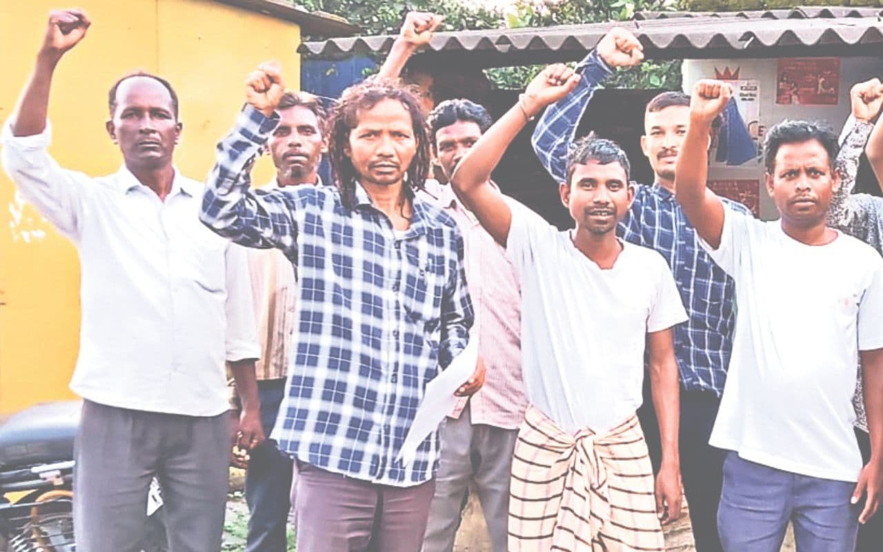 Bihar Land Survey के बीच झारखंड में आवास बोर्ड का सर्वे करने आए कर्मचारियों को खदेड़ा