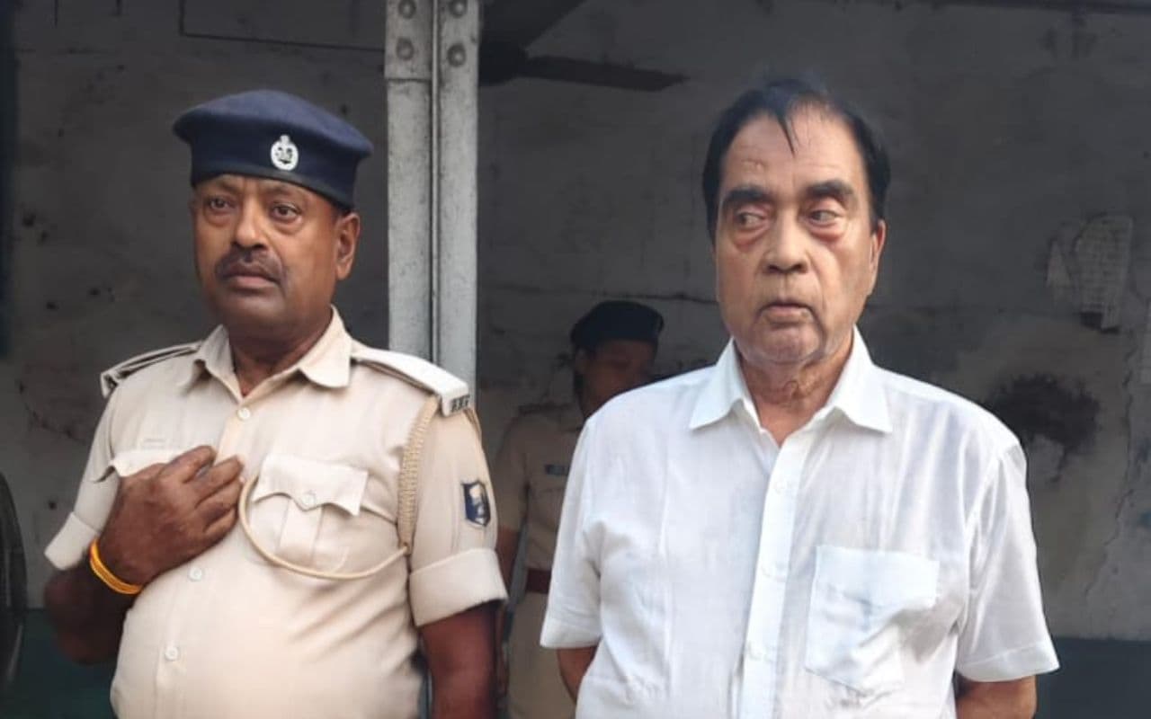 Bihar News: सरकारी नौकरी के नाम पर रिटायर्ड अधिकारी का बड़ा खेल, फर्जी लेटर देकर बेरोजगारों से लूटे पैसे