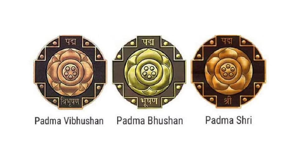 Padma Awards: देश के सर्वोच्च नागरिक पुरस्कारों के लिये 15 सितंबर तक करें नामांकन