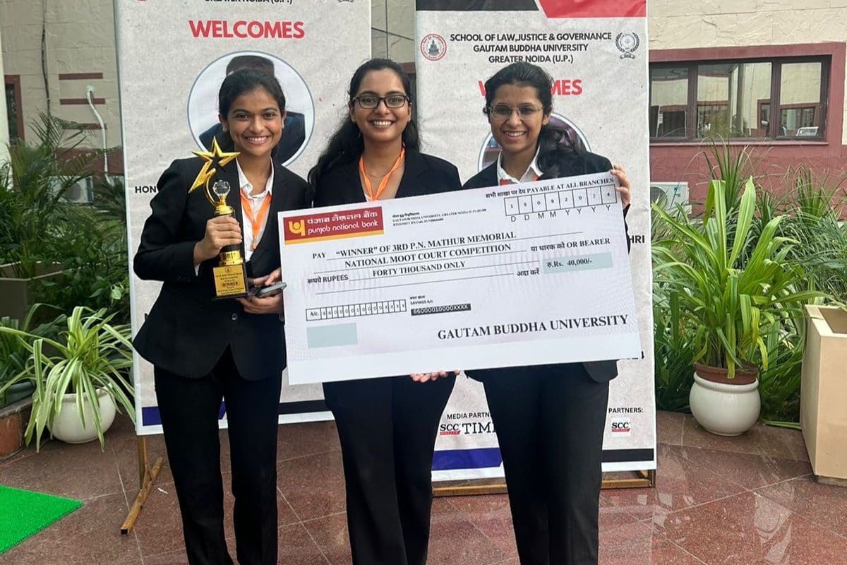 पीएन माथुर मेमोरियल नेशनल मूट कोर्ट कॉम्पिटीशन में एनयूएसआरएल रांची की टीम बनी विजेता