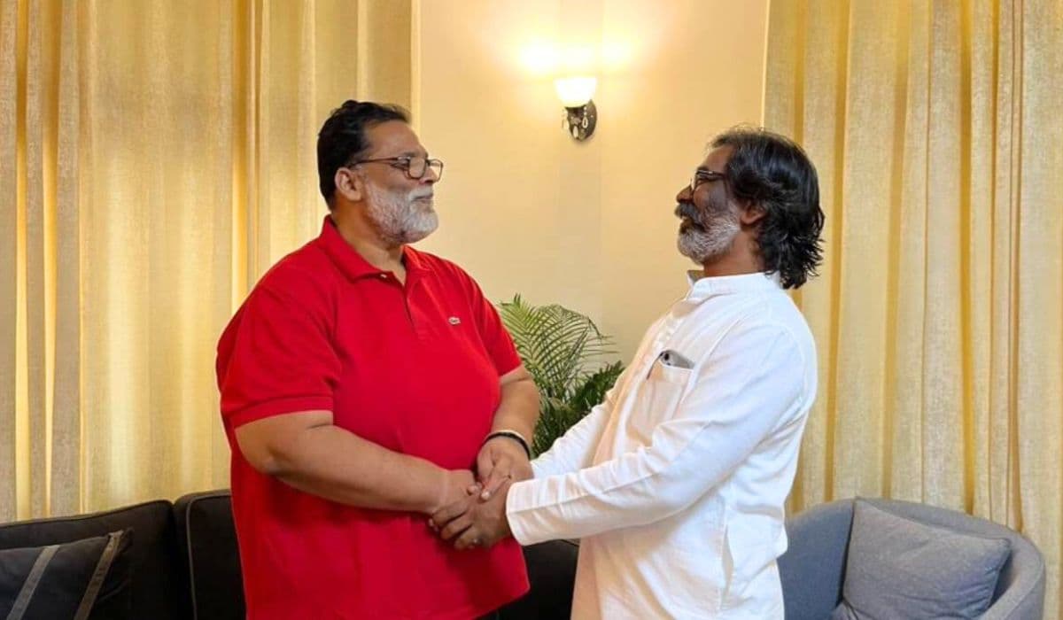 pappu yadav with hemant soren| Bihar News: Jharkhand CM Hemant Soren will come to Bihar, will go to Pappu Yadav's house in Purnia pappu yadav with hemant soren| Bihar News: Jharkhand CM Hemant Soren will come to Bihar, will go to Pappu Yadav's house in Purnia