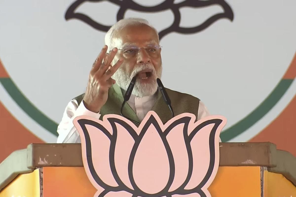 PM Modi in Srinagar: श्रीनगर में पीएम मोदी ने कहा- तीन खानदान यहां कब्जा चाहते हैं