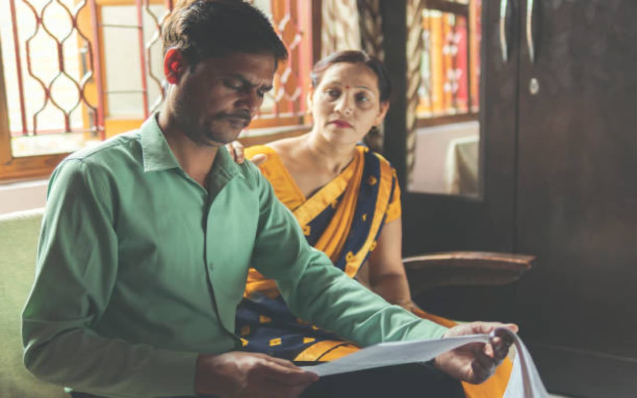 Vastu Tips: रुक गयी घर की तरक्की? अपनाएं वास्तु शास्त्र से जुड़े ये उपाय Vastu Tips: रुक गयी घर की तरक्की? अपनाएं वास्तु शास्त्र से जुड़े ये उपाय