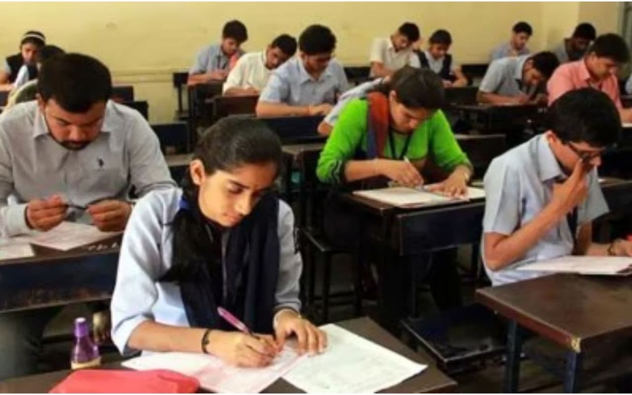 Chhapra News : दिसंबर तक होंगी पीजी व स्नातक की पांच से अधिक लंबित परीक्षाएं, प्रक्रिया शुरू