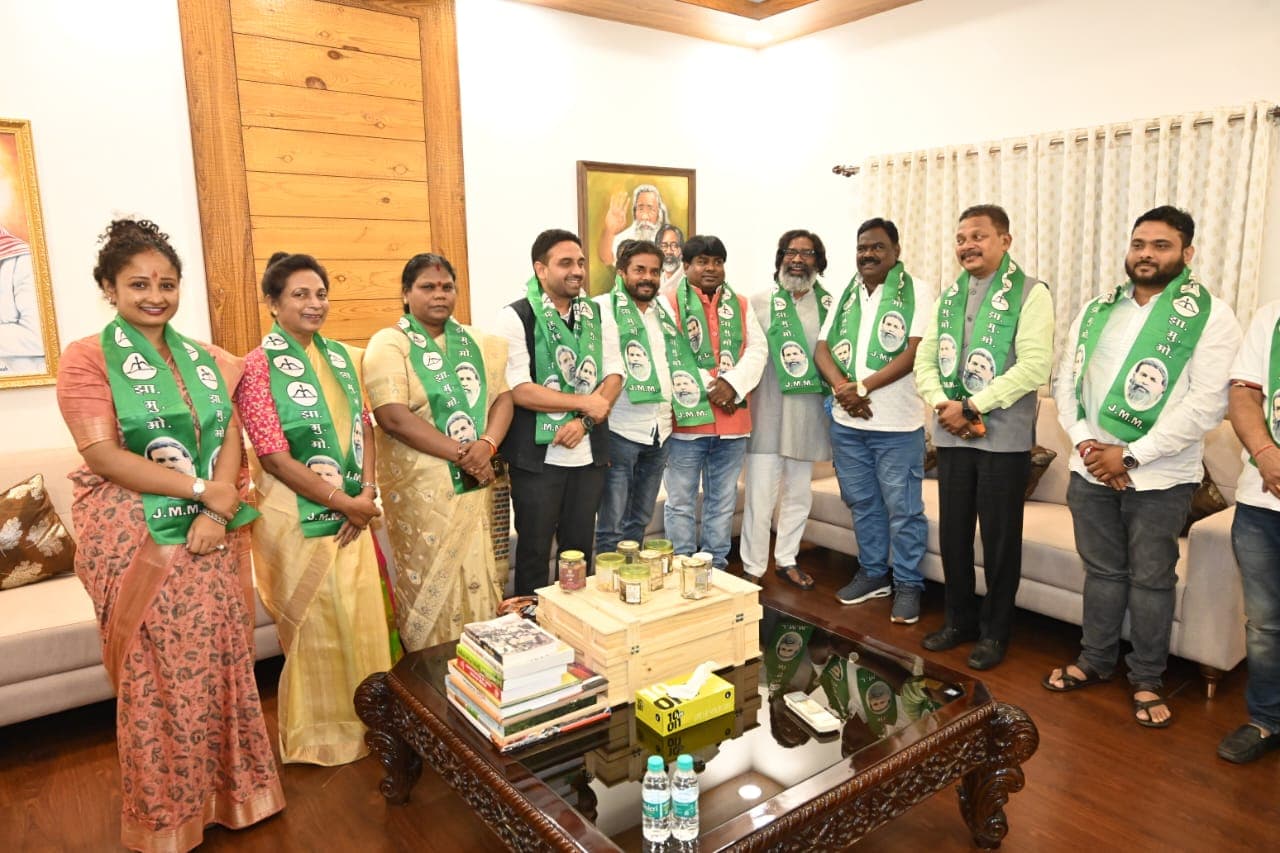 Jharkhand Assembly Election 2024: लुईस मरांडी का बीजेपी से इस्तीफा, JMM का थामा दामन
