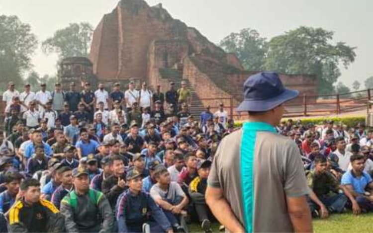 Bihar News: बॉलीवाल में एनईआर और बिहार झारखंड विजयी, खिलाड़ियों ने किया विश्व धरोहर का दीदार