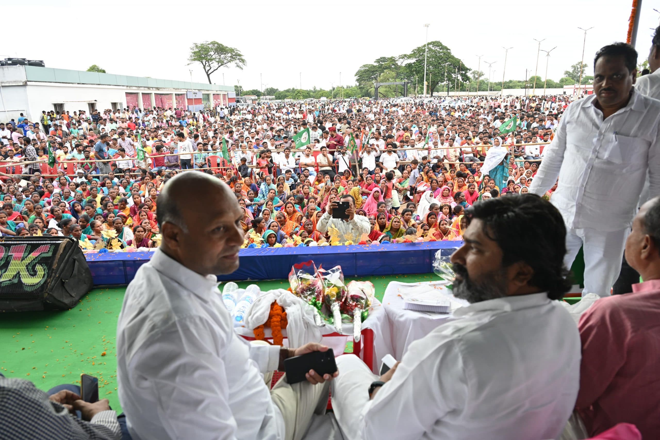 Raj Mahal Assembly Election: एमटी राजा के लिए विजय हांसदा ने मांगा वोट, कहा- चांय जाति को देंगे एससी का दर्जा