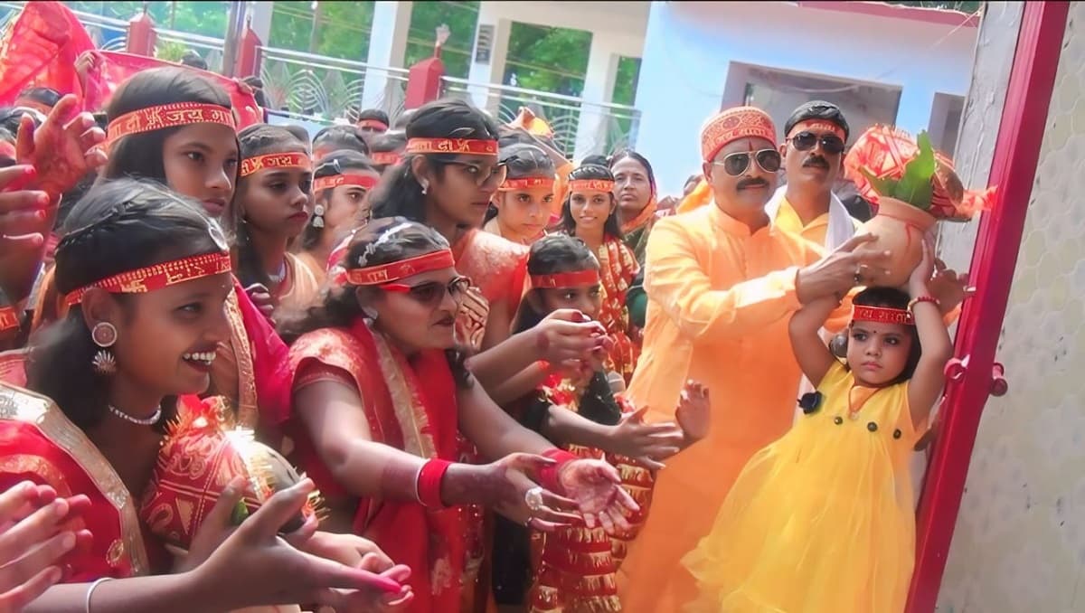 Munger news : कलश स्थापना आज, महालया के साथ मां दुर्गा की आराधना में जुटे लोग