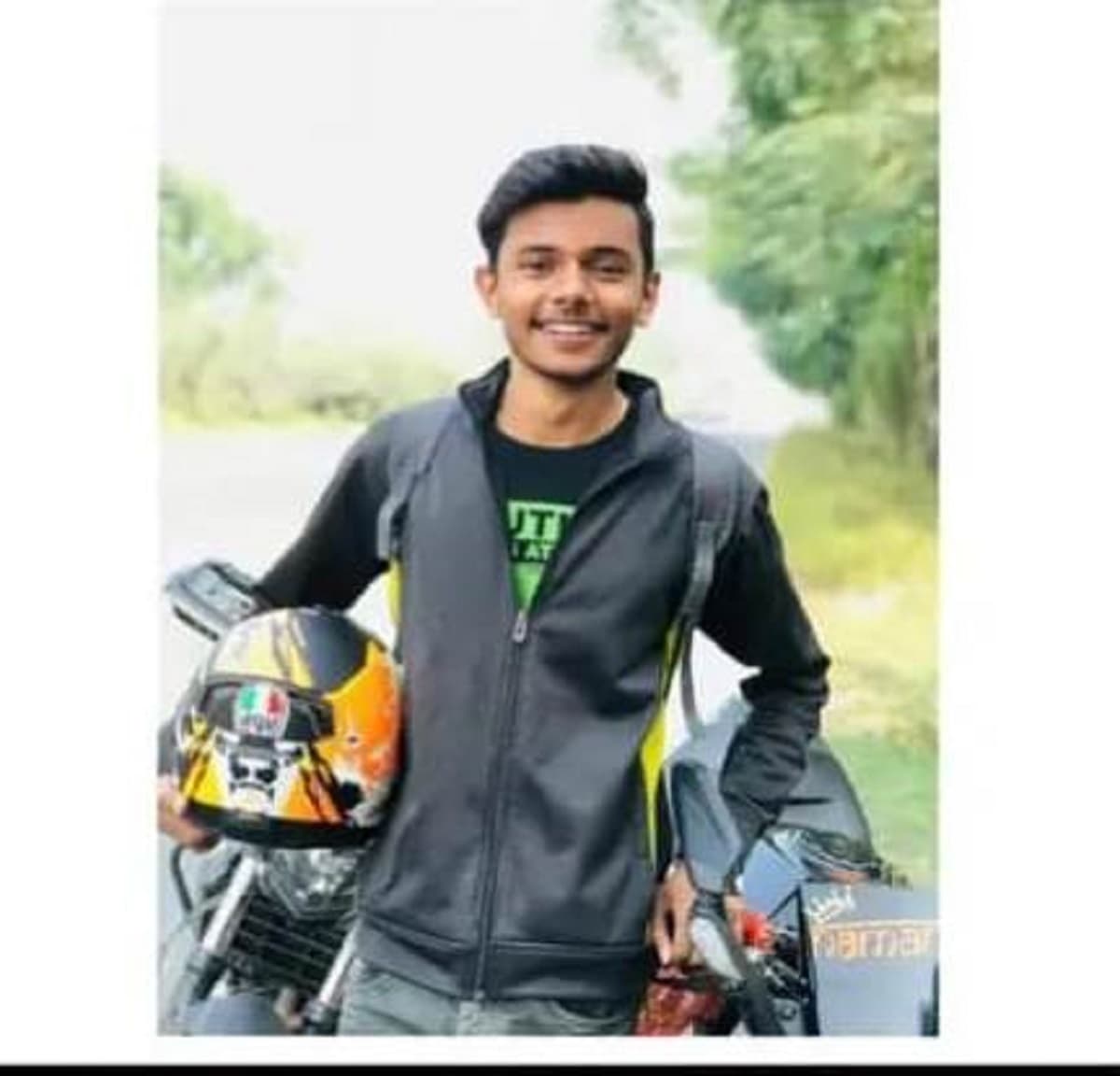 Munger news : लापता नमन के परिजनों एवं दोस्तों से एसपी ने घंटों की पूछताछ, फिर भी नहीं निकला निष्कर्ष