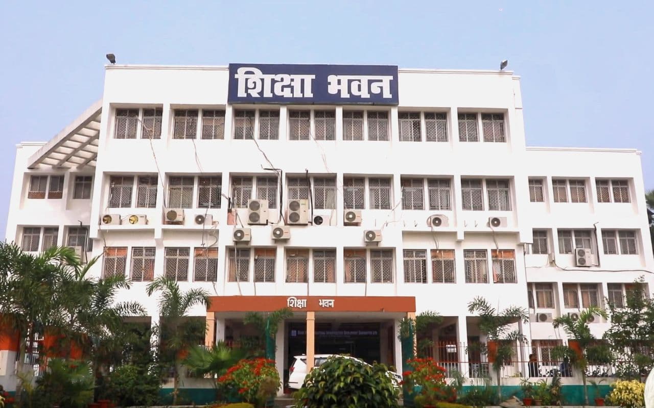 Bihar : पटना के सरकारी स्कूलों को अगले माह से मिलेगी रैंकिंग