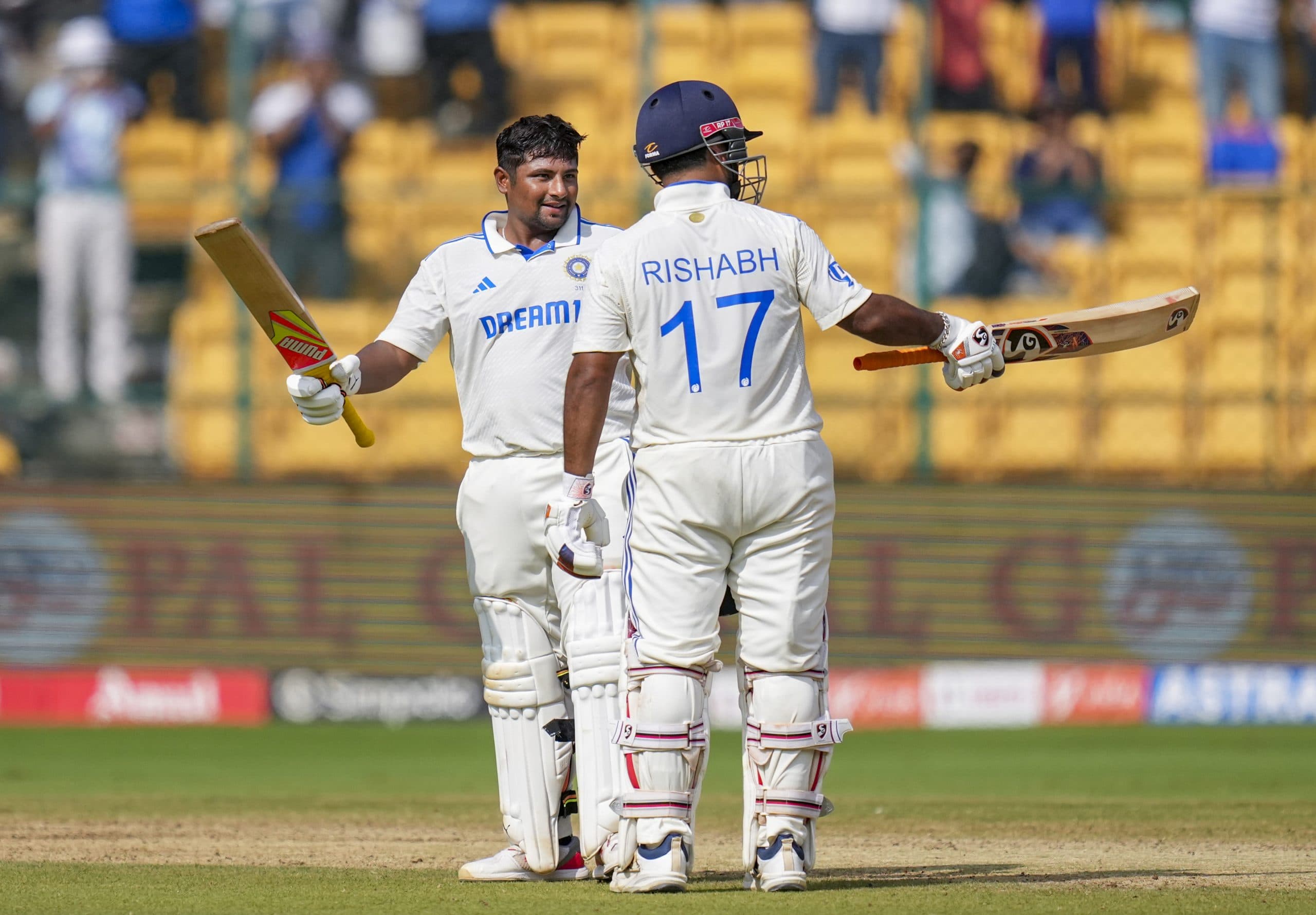 IND vs NZ: भारत ने न्यूजीलैंड को दिया 107 रनों का लक्ष्य, क्या आखिरी दिन गेंदबाज दिला पाएंगे जीत