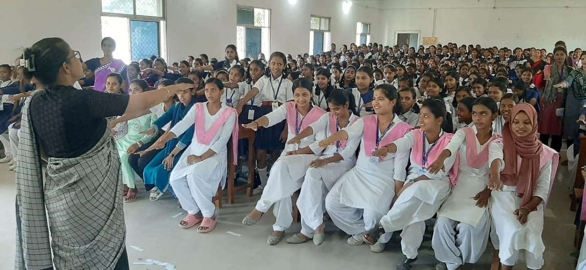 Purnia news : मिट्टी के दीप जलाएंगे, हरित दिवाली मनाएंगे