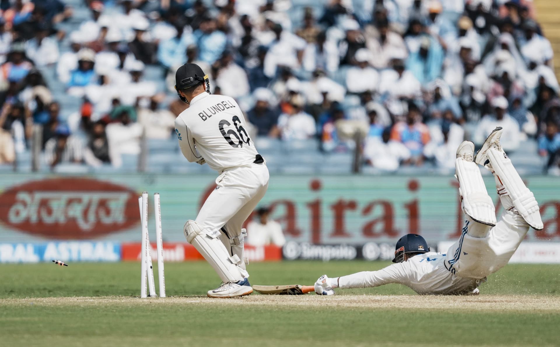 IND vs NZ: तो क्या विराट कोहली की गलती से रन आउट हुए ऋषभ पंत, सोशल मीडिया पर छिड़ी बहस