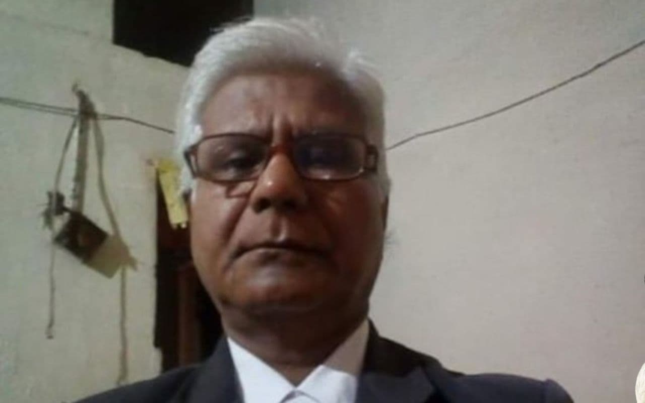 Buxar : कोर्ट में बहस के दौरान वकील को आया हार्ट अटैक, जज साहब ने दिया CPR लेकिन नहीं बची जान