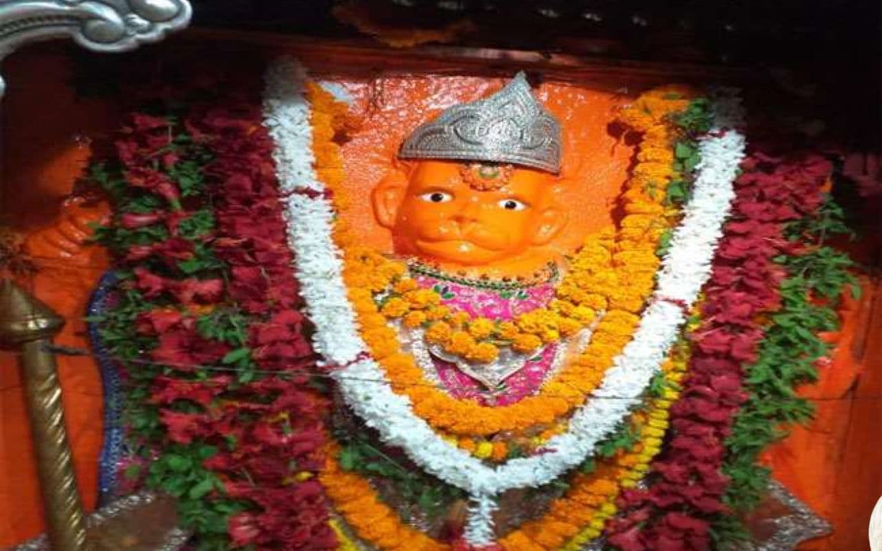 हनुमान मंदिर में आरती का समय बदला, जान लीजिए नई समय सारणी 