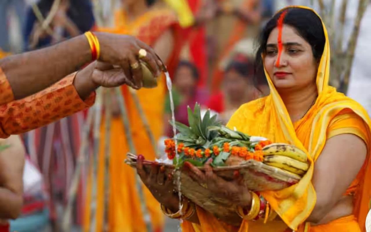 छठ पर शिक्षकों को मिलेगी 4 दिन की छुट्टी ! शिक्षा मंत्री बोले- नीतीश सरकार में किसी के साथ…  