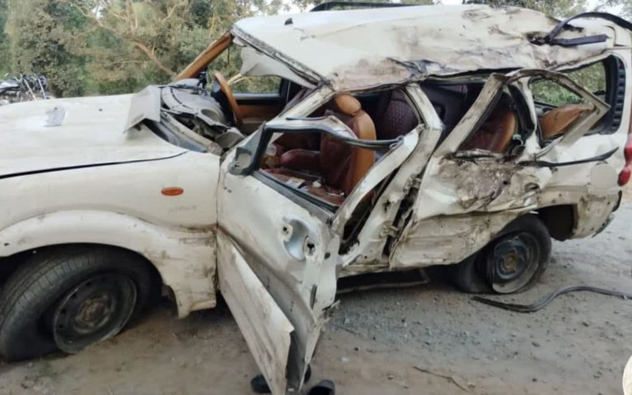 Gaya : मातम में बदली शादी की खुशी, गाड़ी पलटने से दूल्हें के दादा, नाना और चाचा की मौत