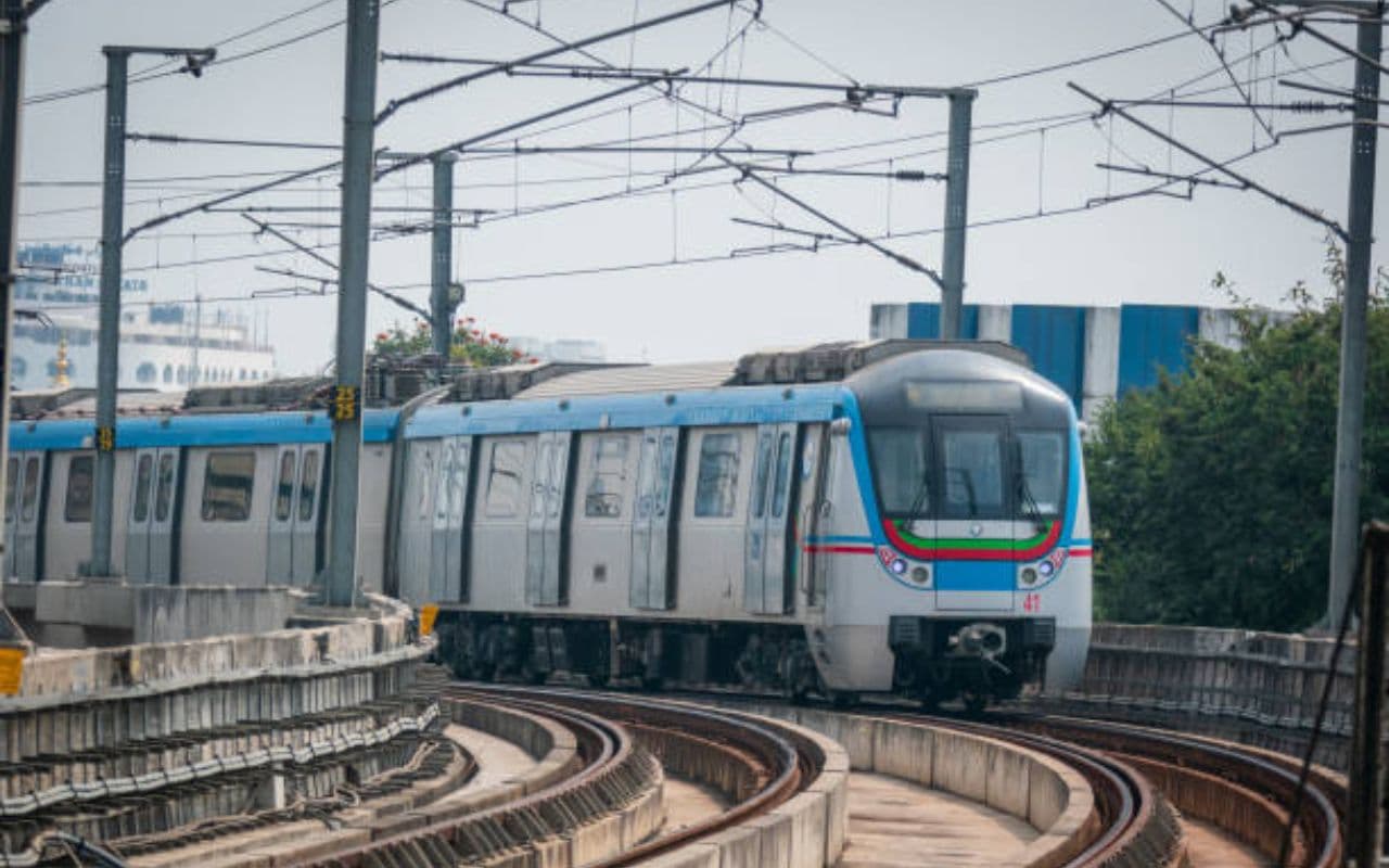 Patna Metro : पटना में इस दिन दौड़ेगी बिहार की पहली मेट्रो, जानें किन जगहों पर रहने वाले लोगों को मिलेगा फायदा