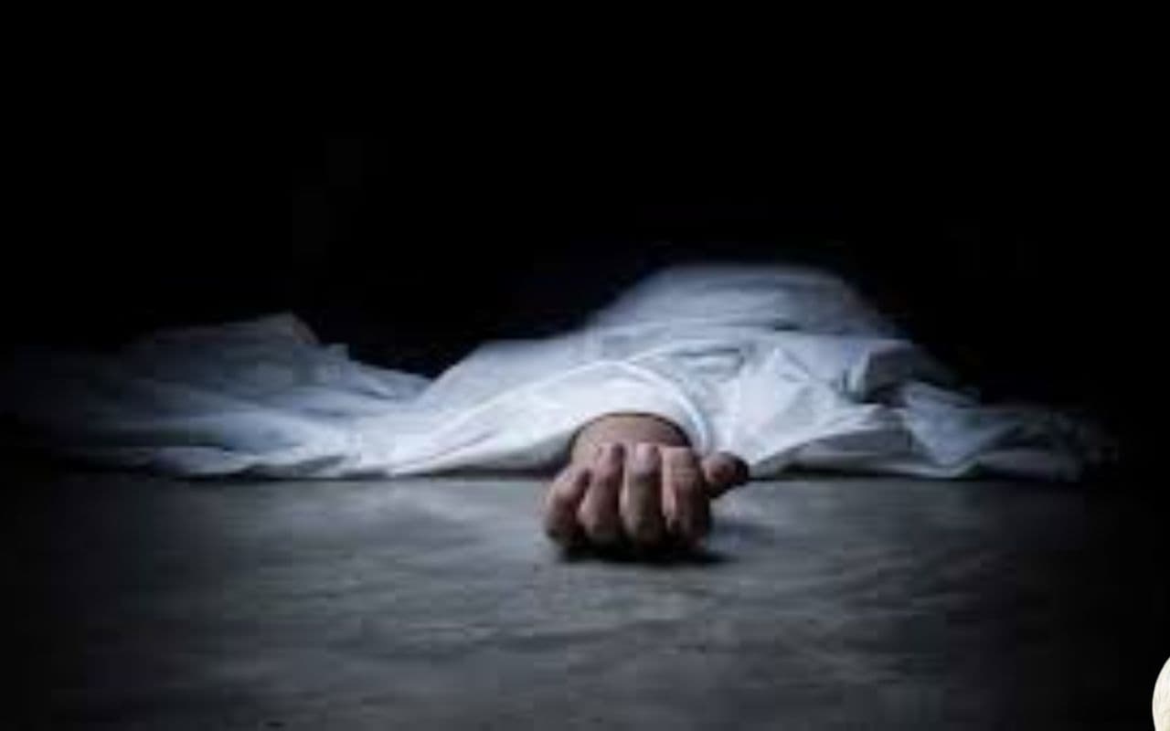 Bihar : प्रेमिका की मौत का सदमा बर्दाशत नहीं कर पाया प्रेमी, दुर्गा पूजा के दिन दे दी जान