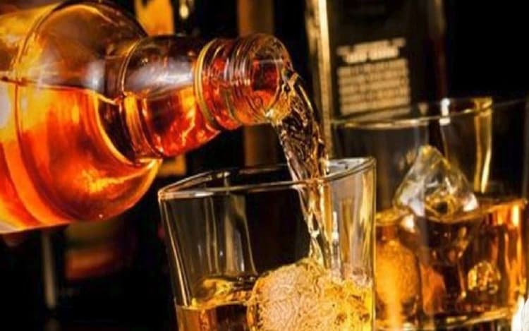 Bihar Liquor Case : जहरीली शराब से मशरक व पानापुर में अब तक 14 लोगों की गयी जान, 30 से अधिक बीमार