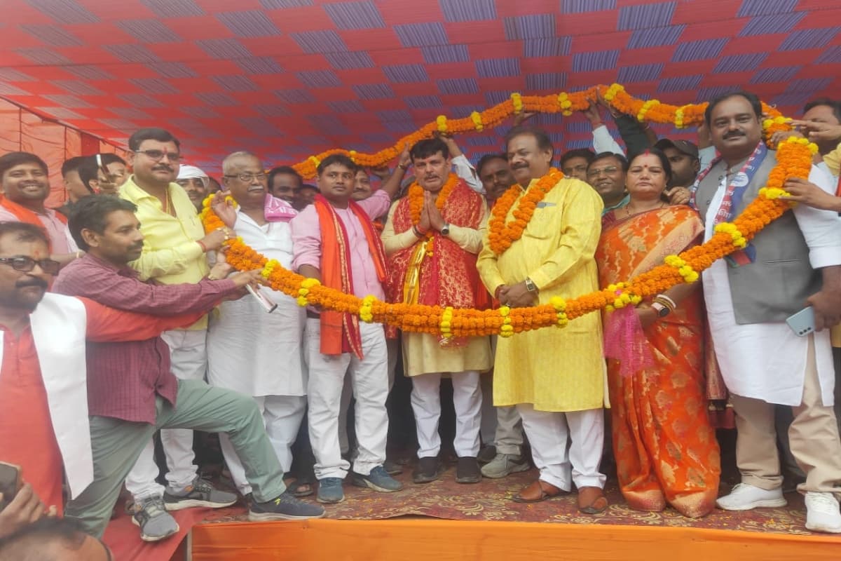 Raj Mahal Assembly Election: 'हर साल एक लाख बेरोजगारों को मिलेगी नौकरी', बोले अनंत ओझा, नहीं बना मानिकचक गंगापुल तो नहीं मागूंगा वोट