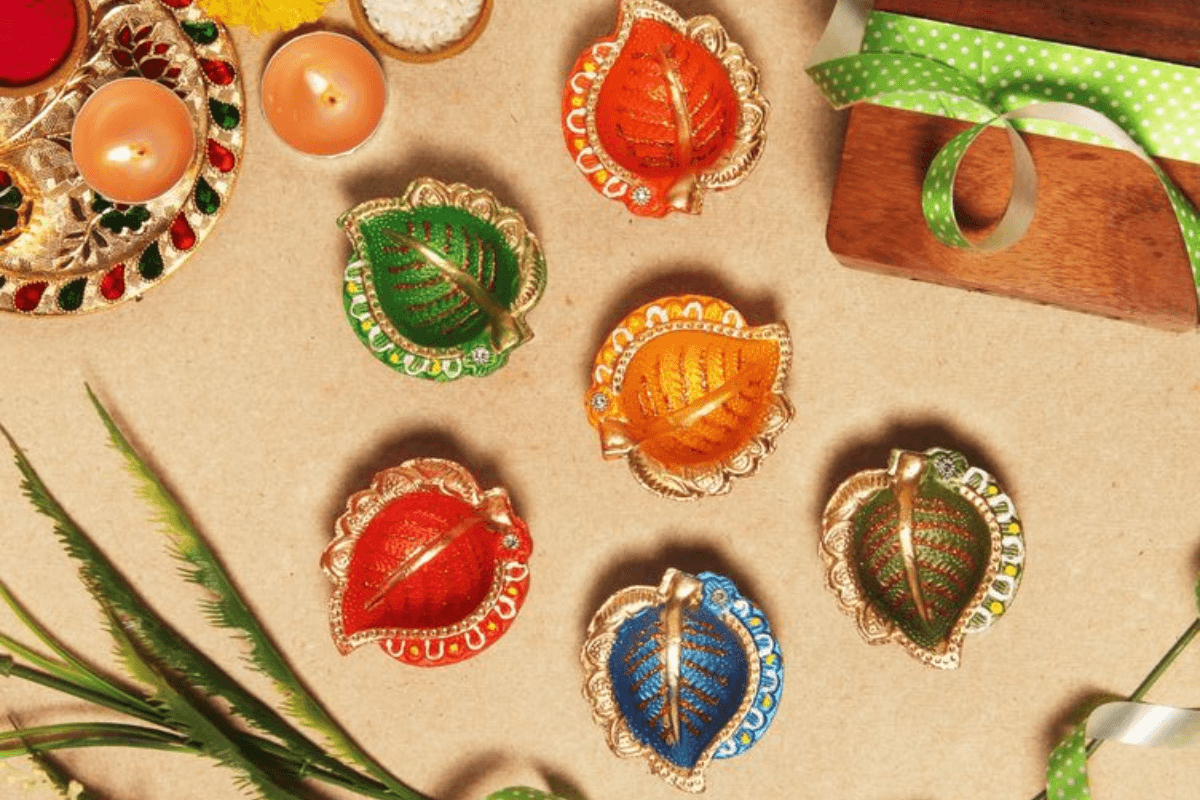Navratri Special Vastu Tips For Atta ka Diya: संध्या काल में आटे के दीपक जलाने से घर में आती है सुख-समृद्धि