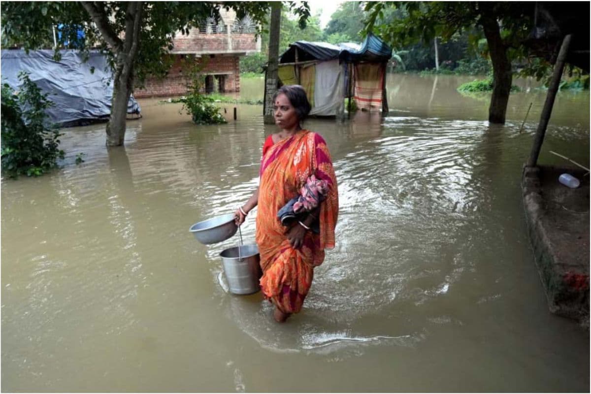 बंगाल पंचायत विभाग ने डीएम से बाढ़ के कारण सड़कों को हुए नुकसान पर मांगी विस्तृत रिपोर्ट