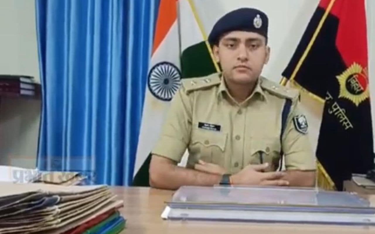 Bihar News: बिहार पुलिस की दो महिला सिपाहियों का वर्दी में वीडियो वायरल, SP ने लिया कड़ा ऐक्शन