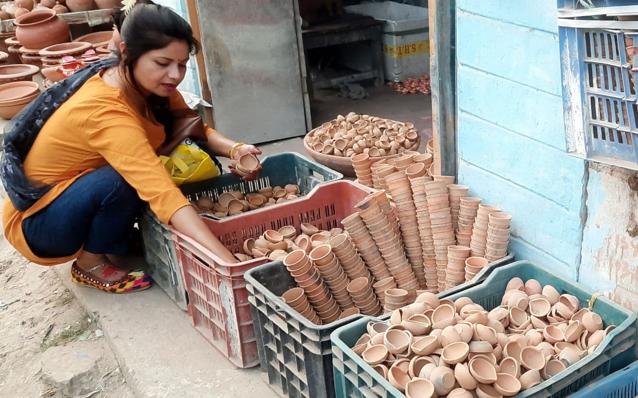 Bihar News: खुशियां ही नहीं कारोबार को भी रोशन करेंगे दीये, मुजफ्फरपुर में इस बार दीया की करोड़ों की होगी बिक्री