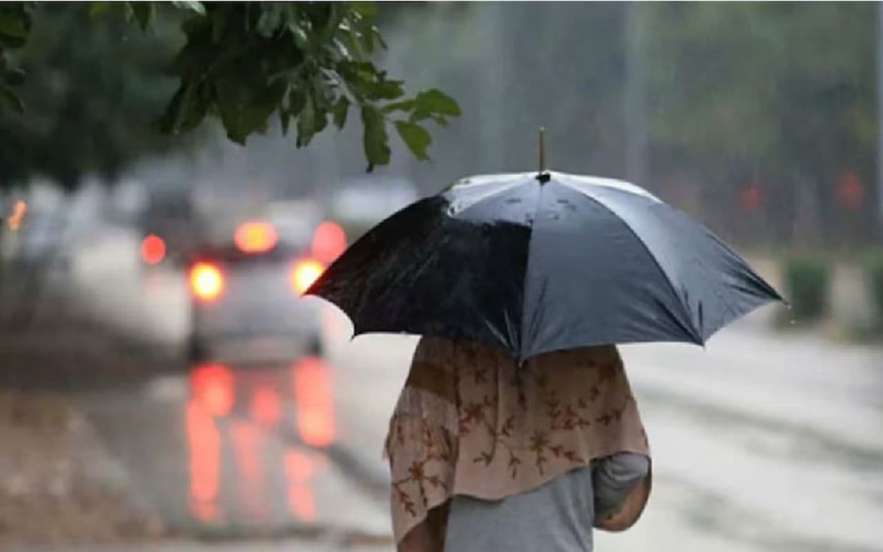 Bihar Weather: दुर्गा पूजा में मानसून डालेगा खलल, अगले इतने दिनों तक जारी रहेगा बारिश का दौर Bihar Weather: दुर्गा पूजा में मानसून डालेगा खलल, अगले इतने दिनों तक जारी रहेगा बारिश का दौर