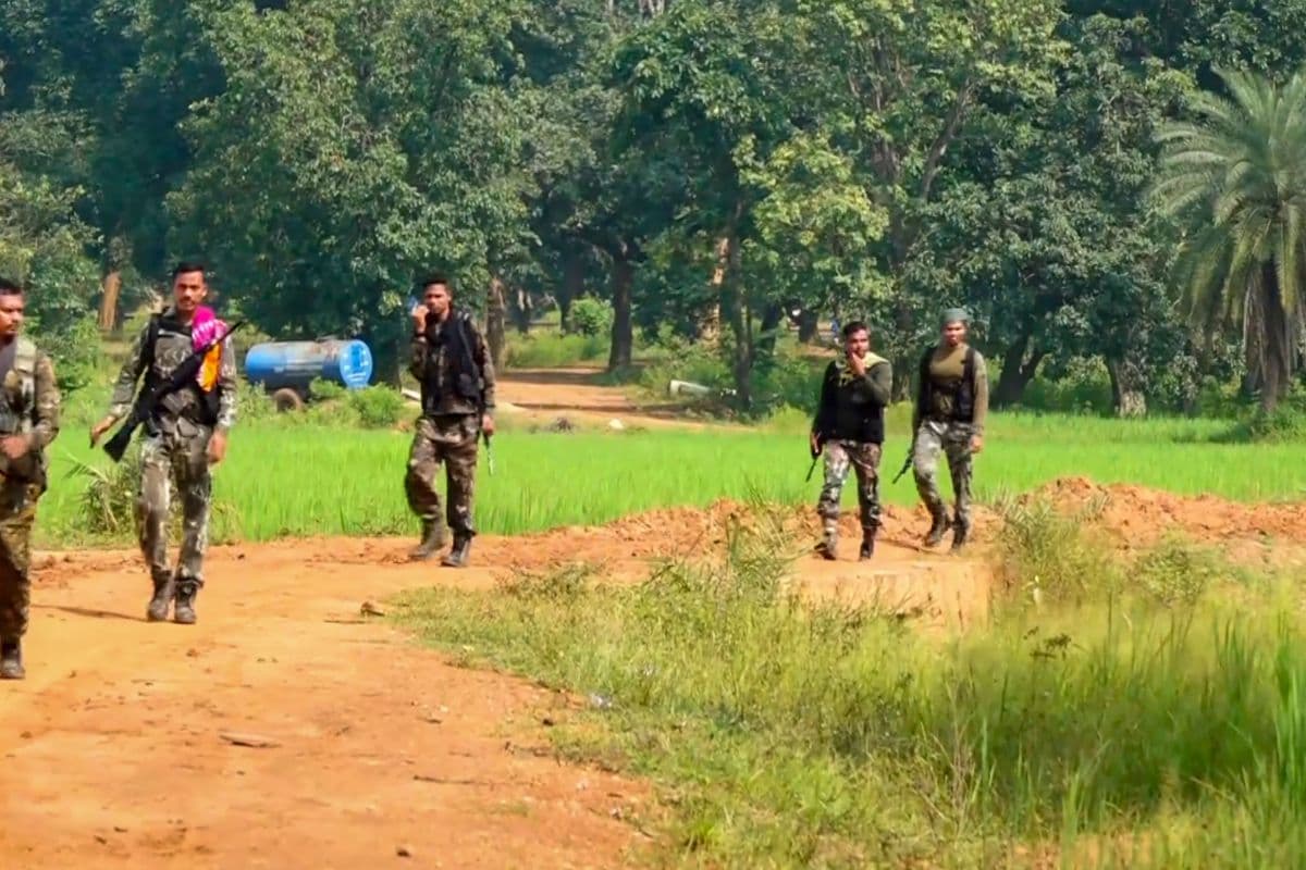 Naxal Encounter: नक्सलियों के खिलाफ अबतक का सबसे बड़ा अभियान, 48 घंटे में 1500 जवानों ने 31 माओवादियों को मार गिराया