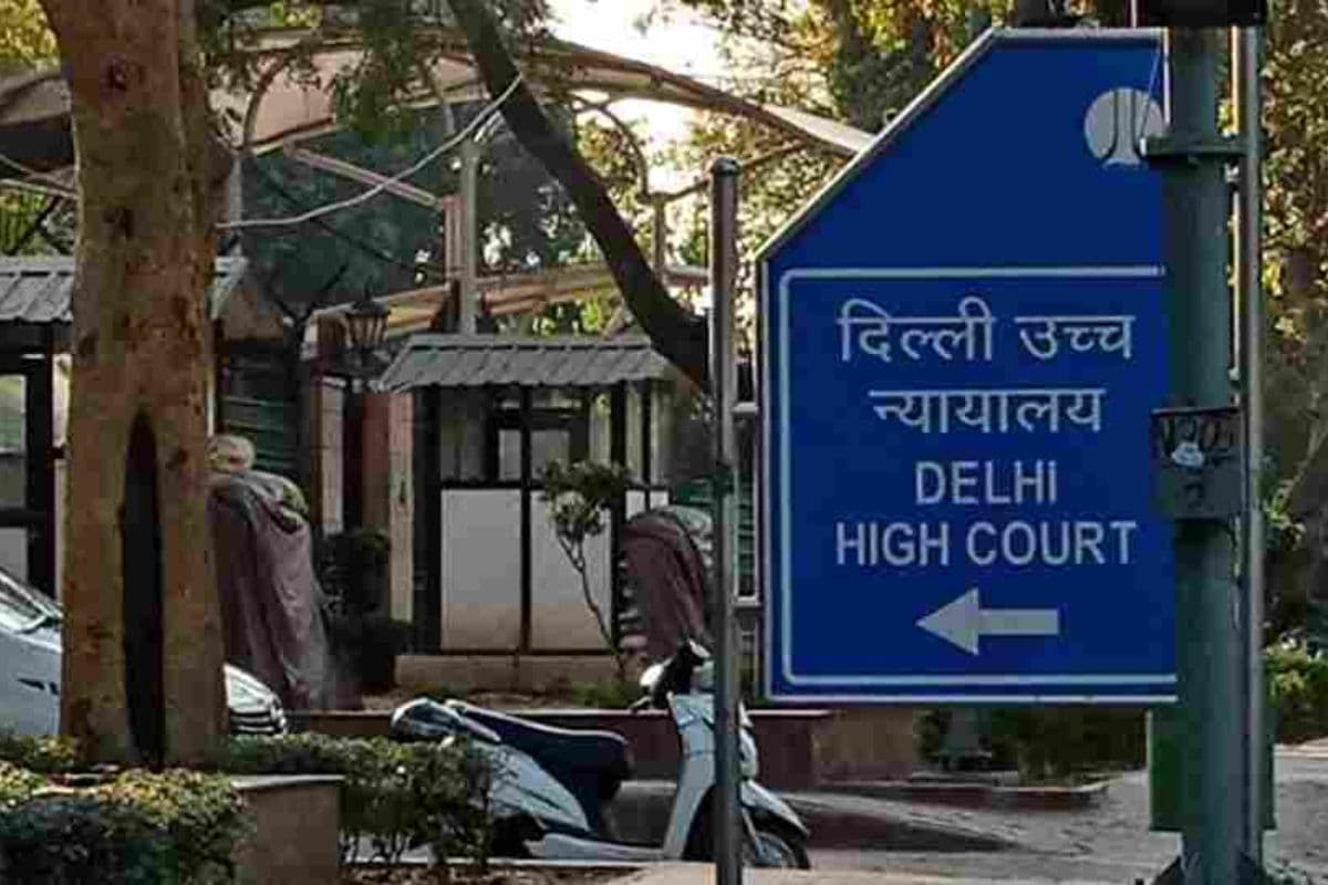 60 साल पुराने मंदिर पर चलेगा बुलडोजर, जानिए क्यों?