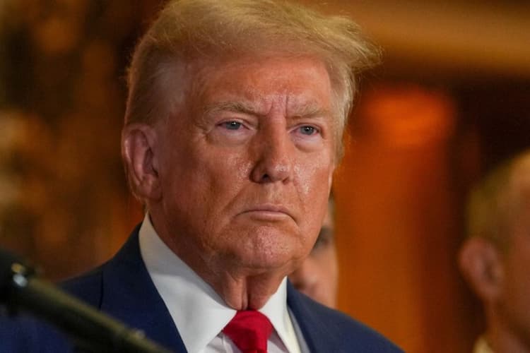 ईरान के न्यूक्लियर साइट्स पर हमला करे इजराइल, डोनाल्ड ट्रंप के बयान से मची खलबली