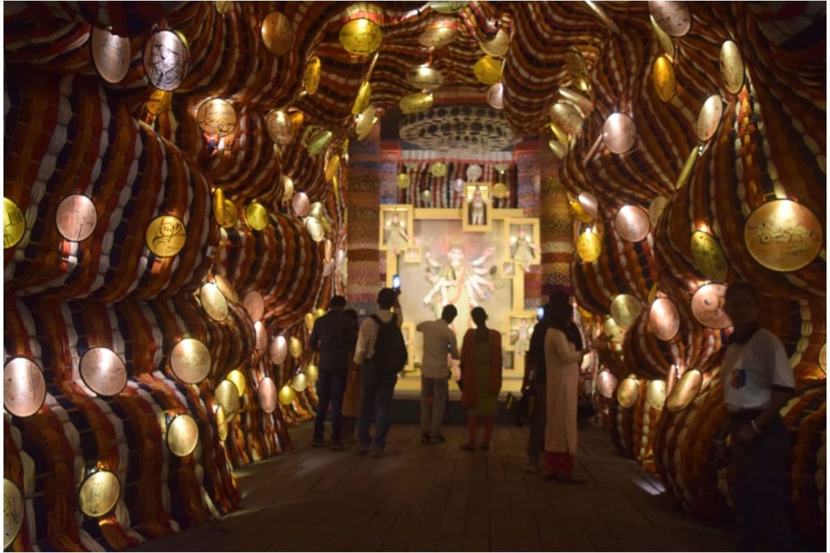 Durga puja 2024 : कोलकाता के ये 10 बेहतरीन पूजा पंडाल जो है बेहद खास