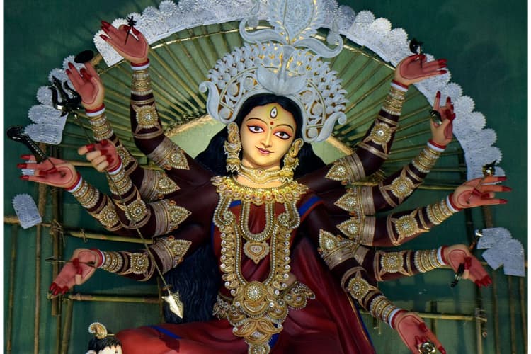 Durga Puja 2024: छपरा में ड्रोन से होगी दुर्गा उत्सव की निगरानी, हर हरकत पर प्रशासन की रहेगी पैनी नजर