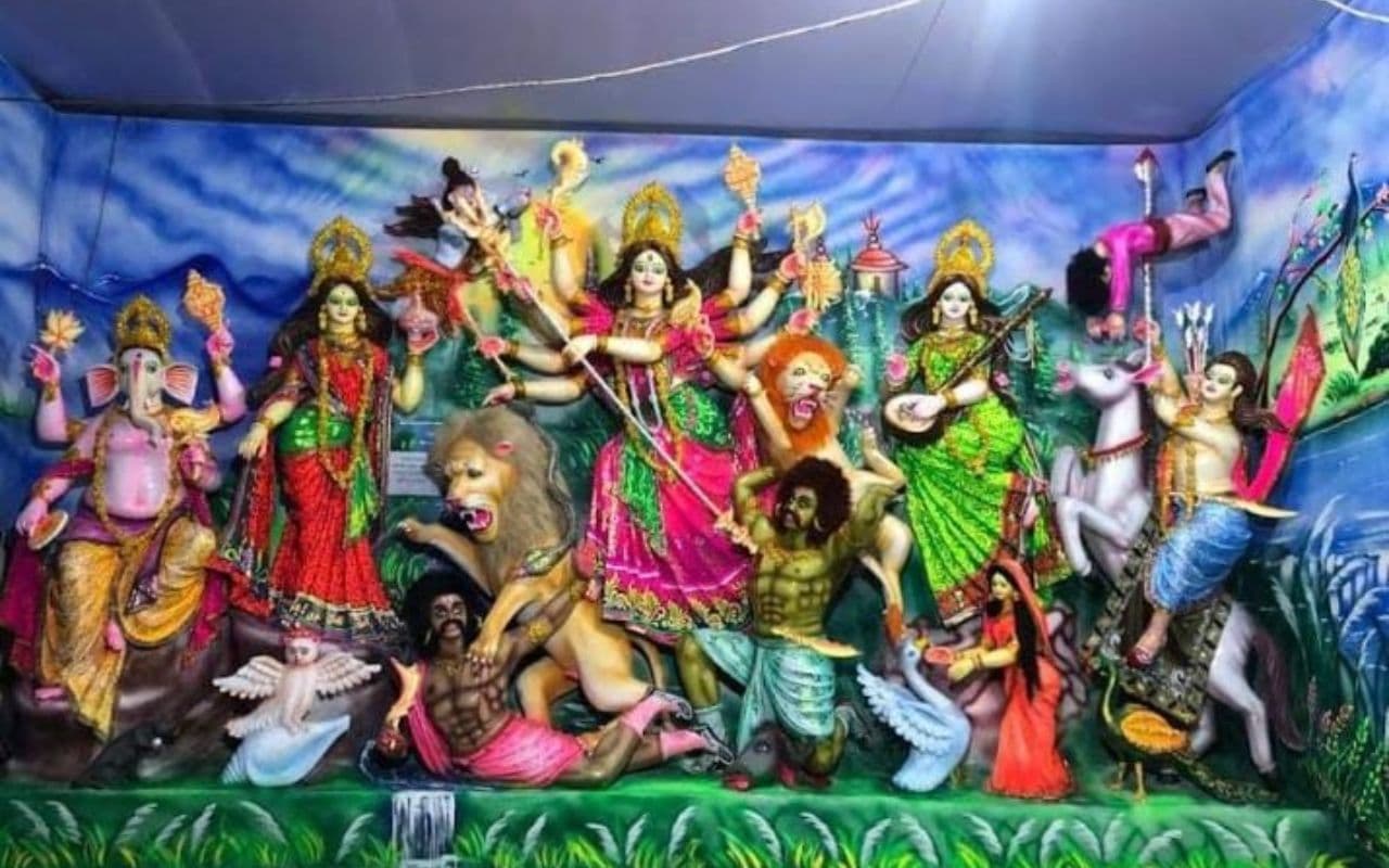 Durga Puja मेला पर तीसरी आंख का रहेगा पहरा, मनचलों और हुड़दंगियों के साथ सख्ती से निबटेगी पुलिस