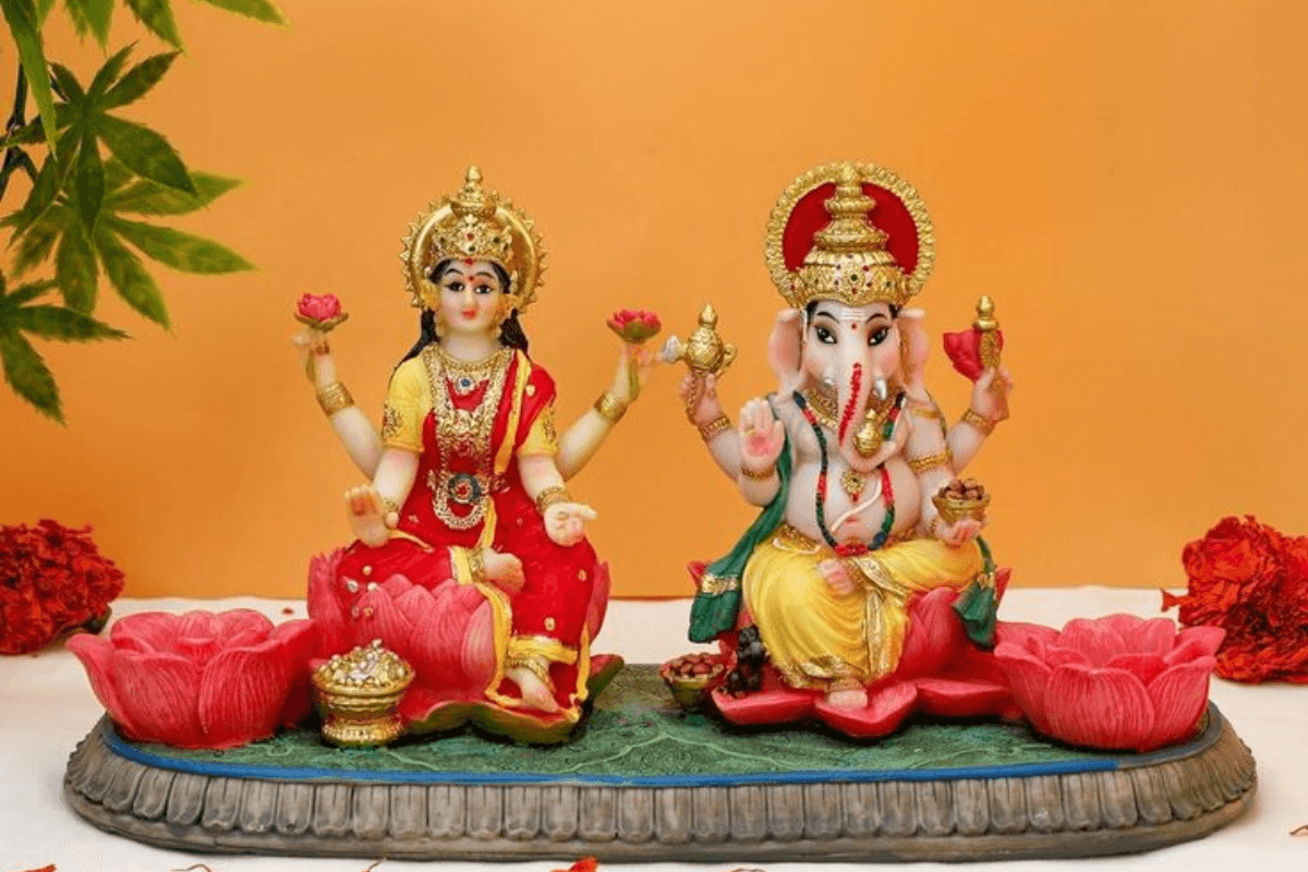Eco-friendly lakshmi Murti: इस दिवाली घर पर लाएं ईको- फ्रेंडली मां लक्ष्मी की मूर्ति