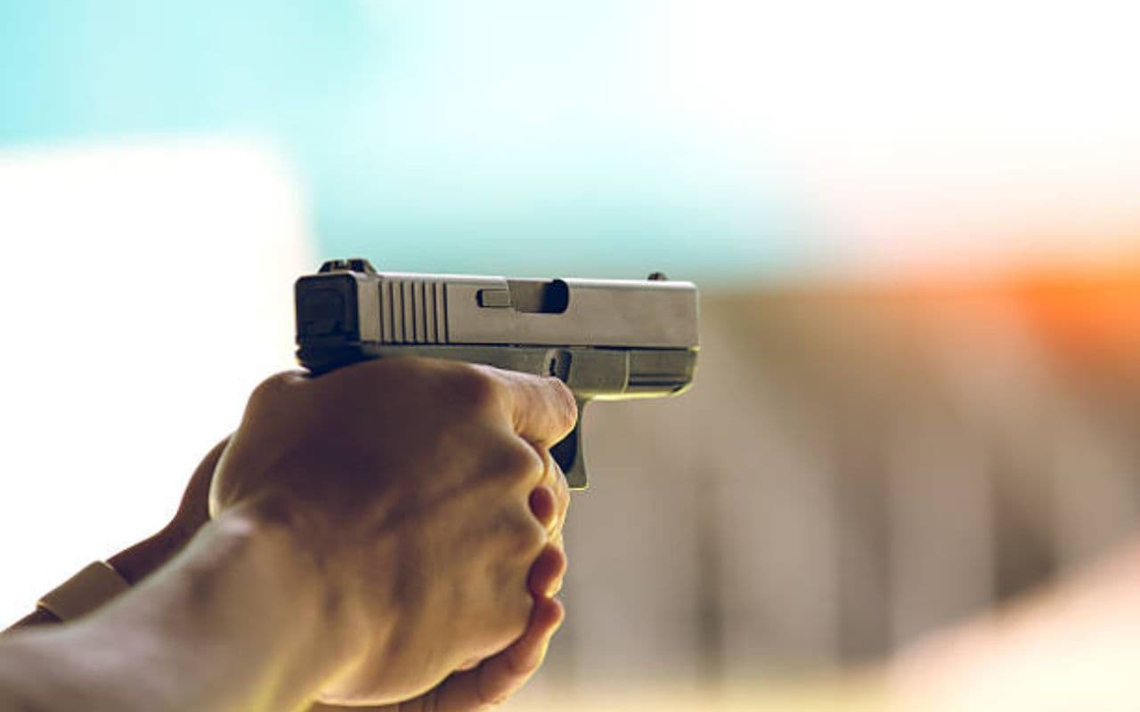 Gaya News: पटना-गया NH पर गैंगवार से हड़कंप, फोटू खान गिरोह के सदस्य पर हुई ताबड़तोड़ फायरिंग