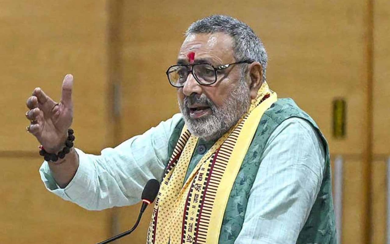 जम्मू-कश्मीर में आतंकी घटनाओं में हुई बढ़ोतरी पर गिरिराज सिंह का बड़ा बयान, बोले- 'बोया पेड़ बबूल का…'