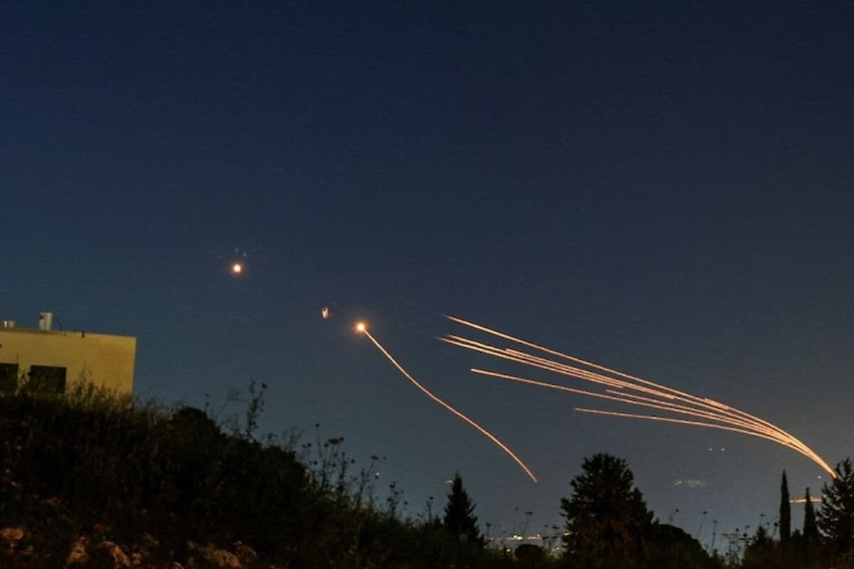 इजराइल PM बेंजामिन नेतन्याहू के घर पर हिजबुल्लाह ने किया ड्रोन से हमला 