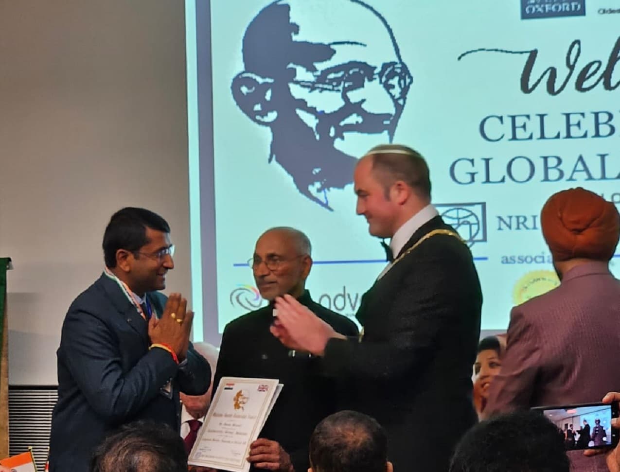 बिहार के ज्वाला प्रसाद को ऑक्सफोर्ड में मिला महात्मा गांधी लीडरशिप अवार्ड