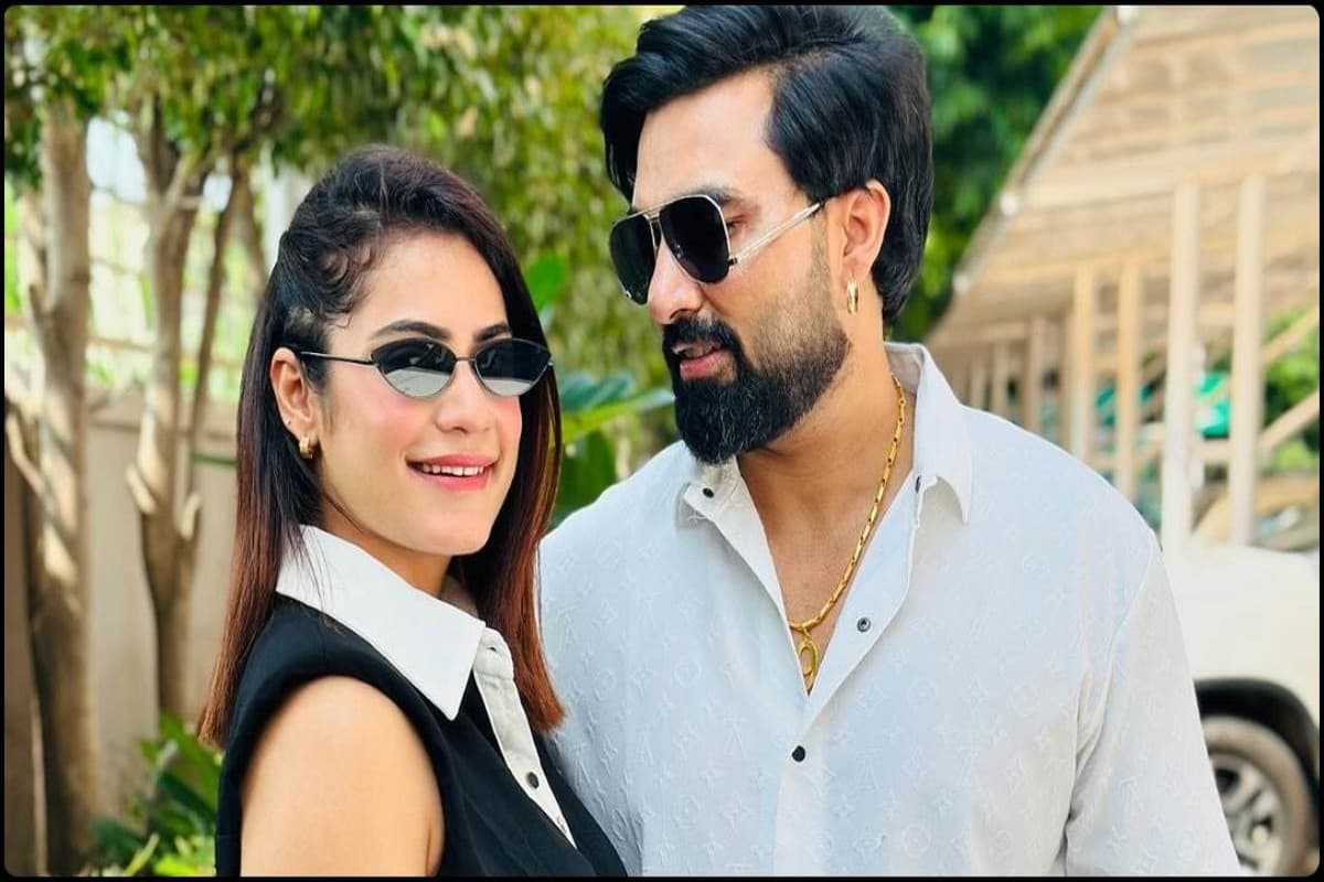 Kritika And Armaan Malik: फेमस यूट्यूबर कृतिका मलिक पति अरमान संग मना रहीं वेडिंग एनिवर्सरी, शेयर की प्राइवेट बाथरूम फोटोज 