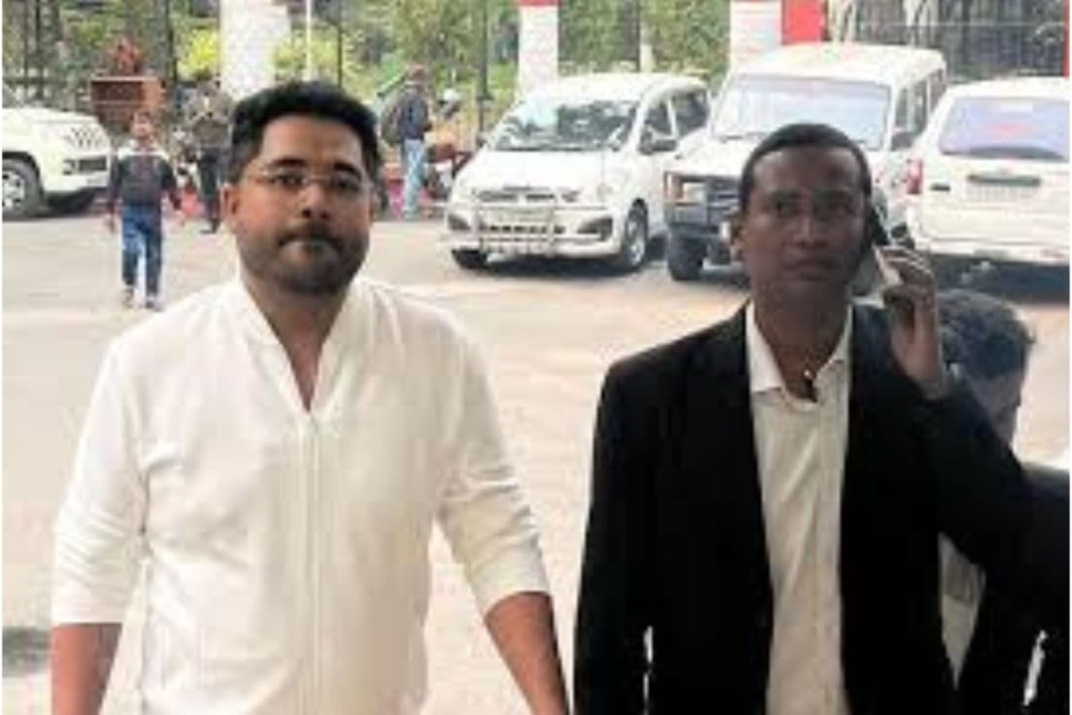 Kolkata News : शिक्षक नियुक्ति भ्रष्टाचार मामले में कुंतल घोष को सुप्रीम कोर्ट से राहत नहीं