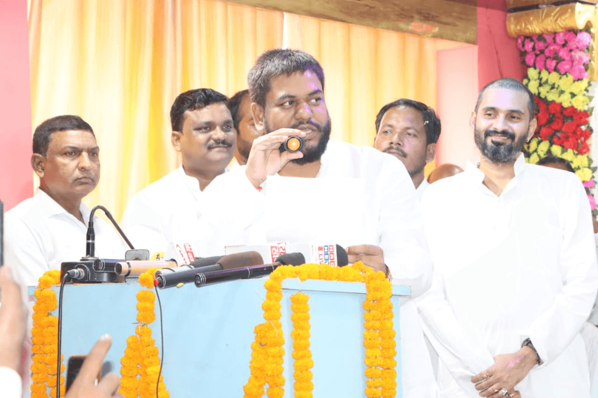 जननायक कर्पूरी ठाकुर की जयंती पर मुकेश सहनी ने दी श्रद्धांजलि, उनके आदर्शों पर चलने का लिया संकल्प