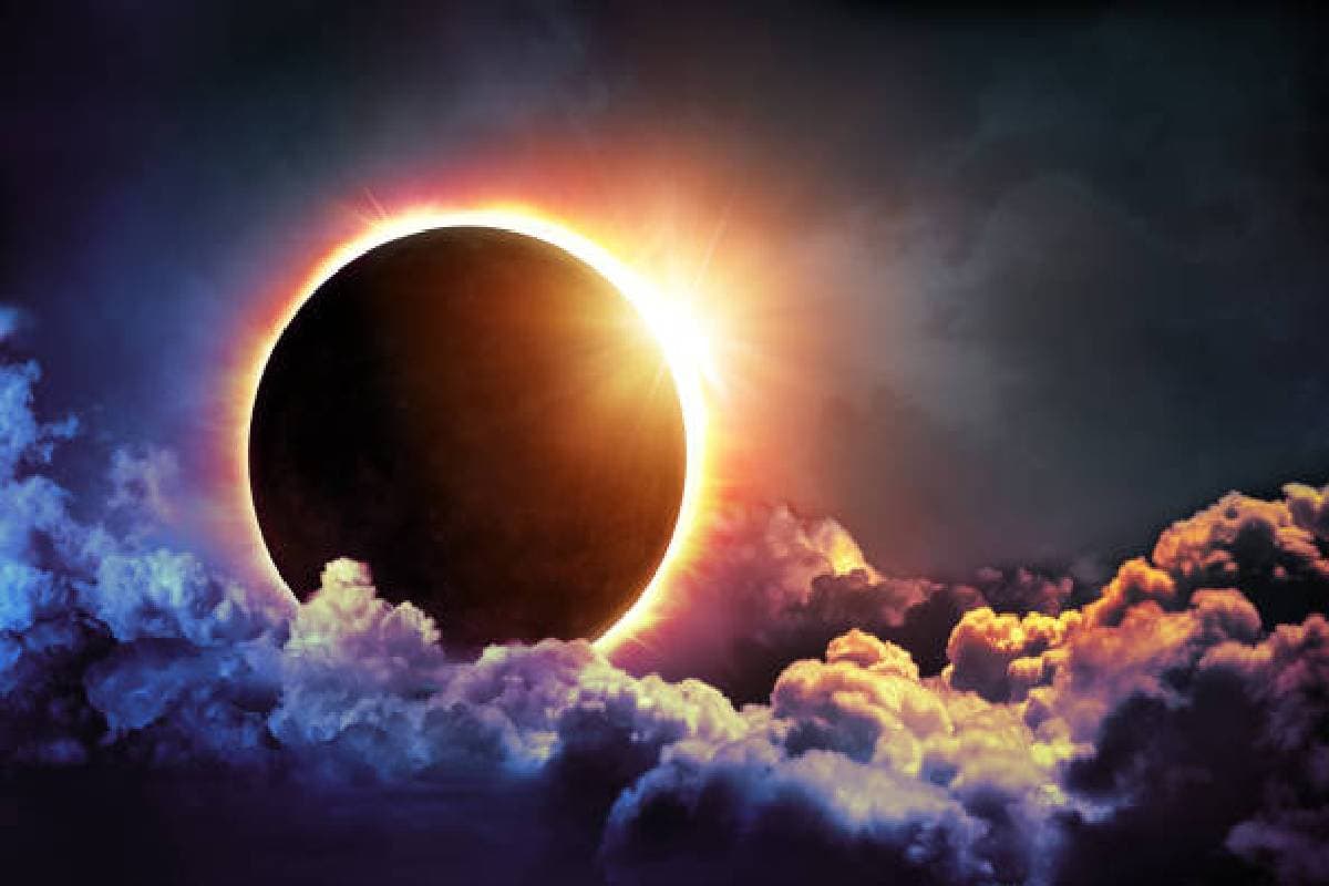 Surya Grahan 2024 in India: भारत में भी दिखेगा सूर्य ग्रहण का असर? ग्रहण खत्म होने बाद जरूर करें ये काम