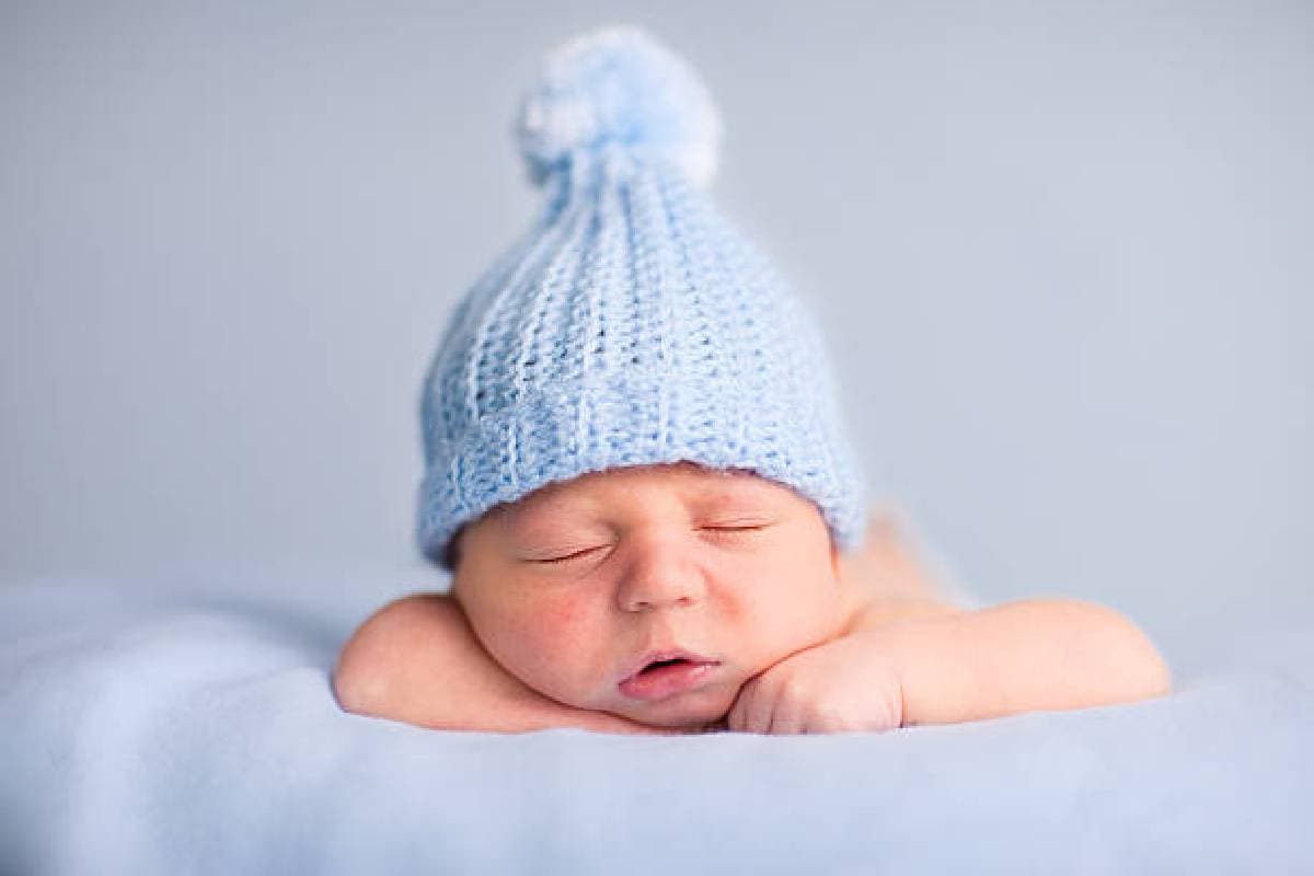 Baby Boy Name in Sanskrit: घर के वारिश को दें वेद पुरानों से जुड़े संस्कृत में मॉर्डन नेम, देखें पॉपुलर नामों की लिस्ट
