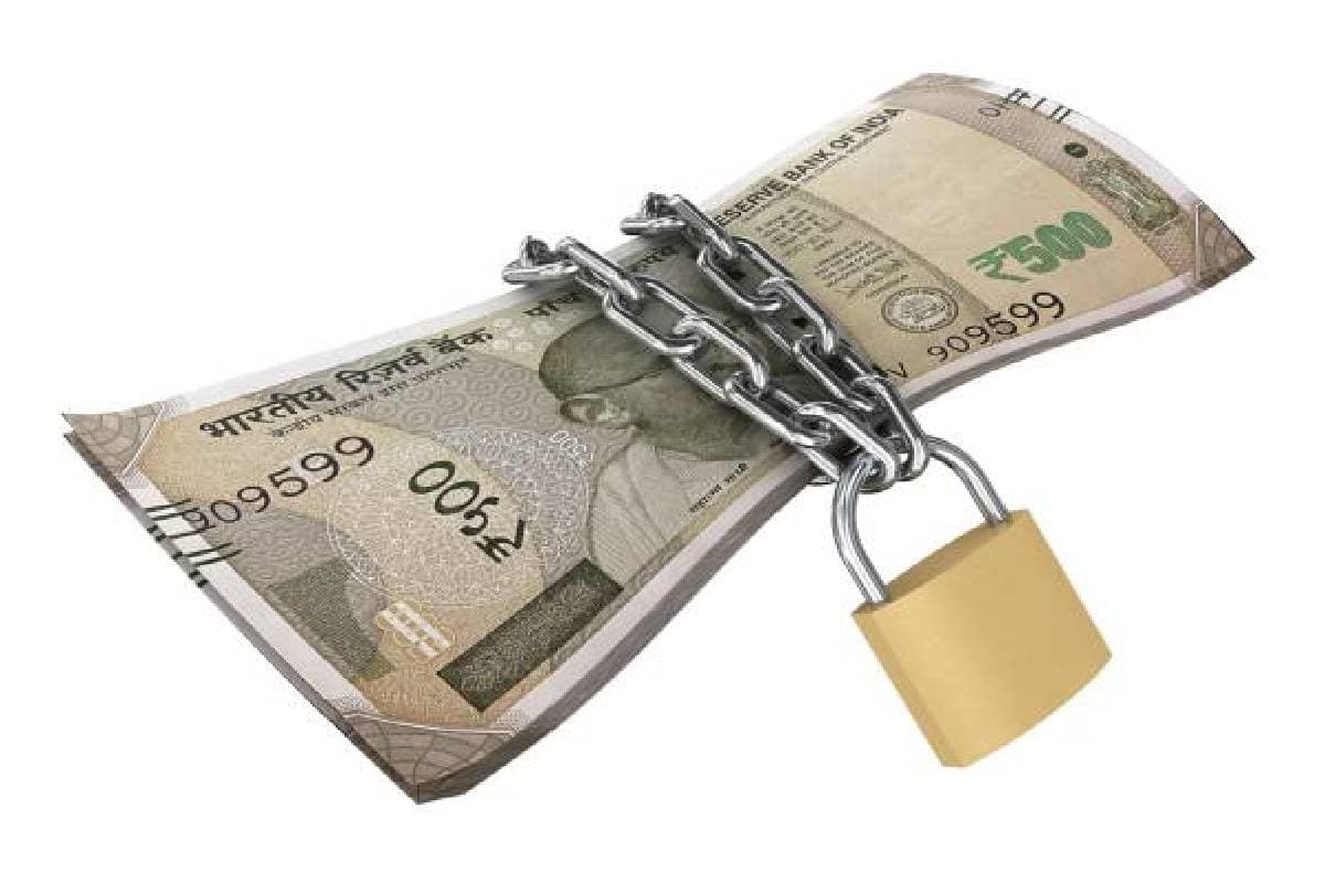 Vastu Tips for Karj or Loan: कर्ज में डूब रहें हर महीना, तो सुधारें गलतियां, नहीं तो हो जाएंगे कंगाल