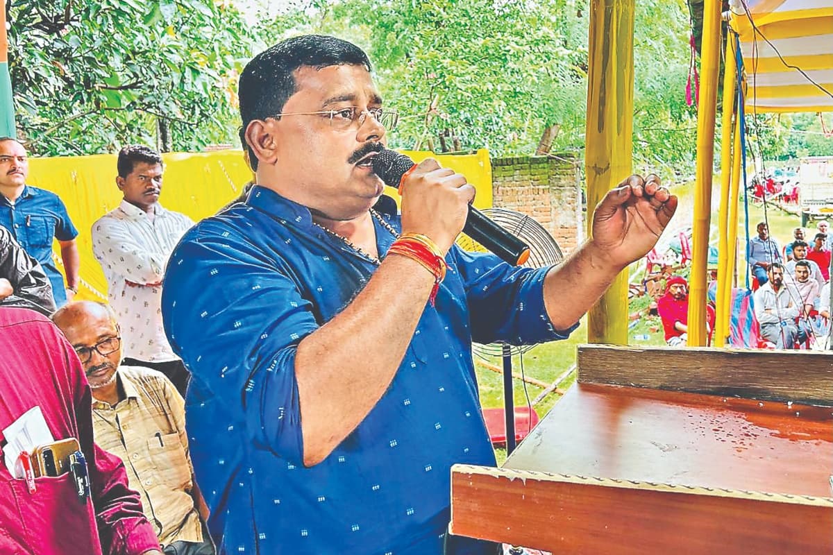 Jharkhand Election: झारखंड के सबसे अमीर प्रत्याशी बाबूलाल के खिलाफ ठोकेंगे ताल, संपत्ति जान कर उड़ जाएंगे होश